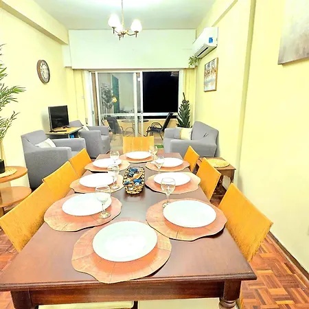 Διαμέρισμα Breathtaking Beachfront In Makenzy *