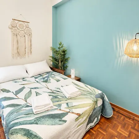 Apartman Breathtaking Beachfront In Makenzy *